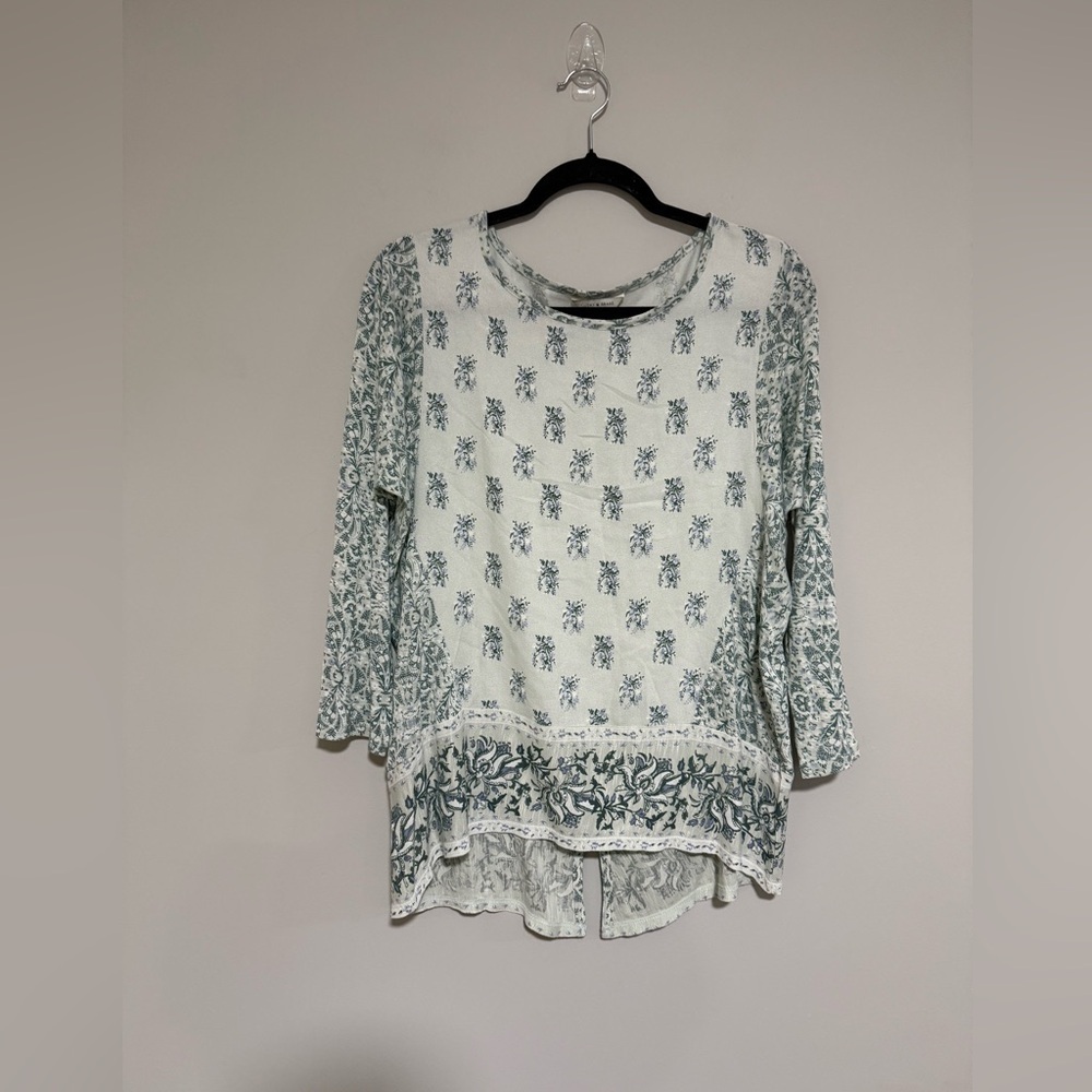 Lucky Brand Set of 2 Lightweight Floral Paisley Long Sleeve Tops Size Medium - Picture 3 of 16